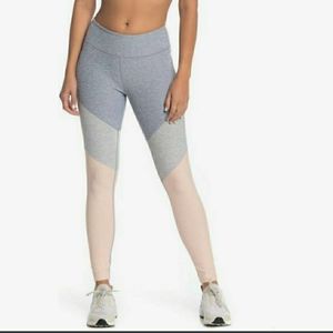 Outdoor Voices Color Block 7/8 Leggings